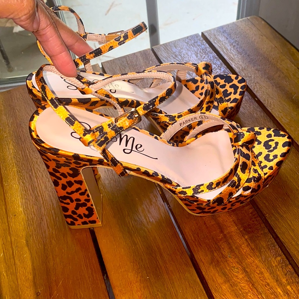 Cheetah print heeled shoes